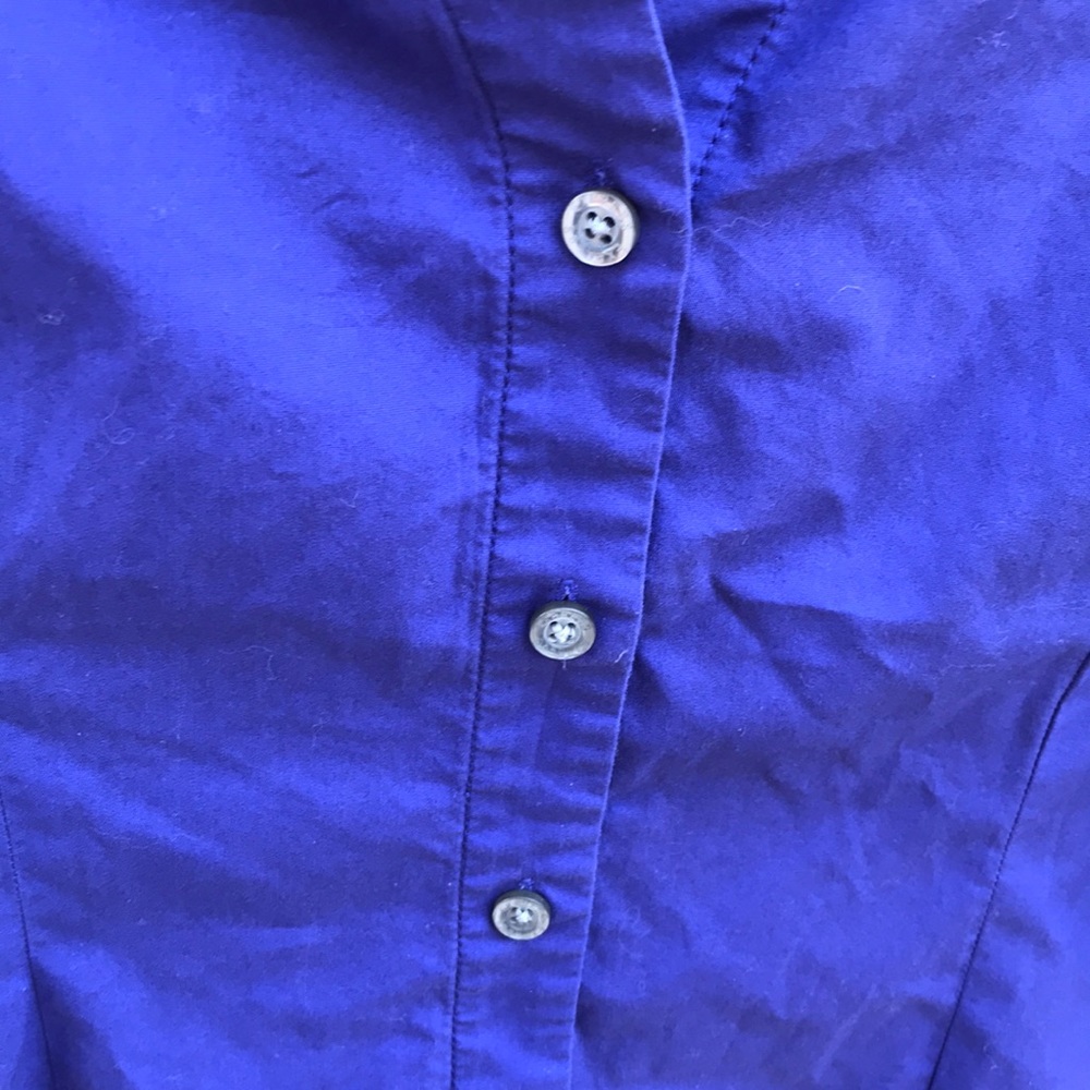 Express button down - Picture 3 of 15